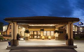 Days Inn By Wyndham Miramichi Nb